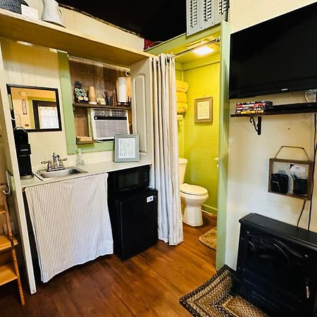 Acorn Hideaways Canton Unwind At Green Gables Suite For Up To 3 Extérieur photo
