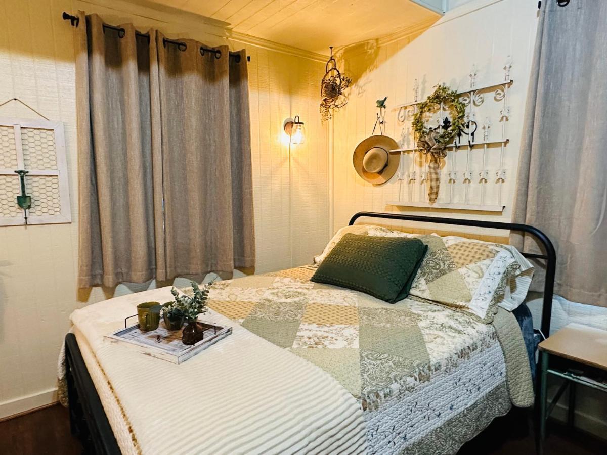 Acorn Hideaways Canton Unwind At Green Gables Suite For Up To 3 Extérieur photo