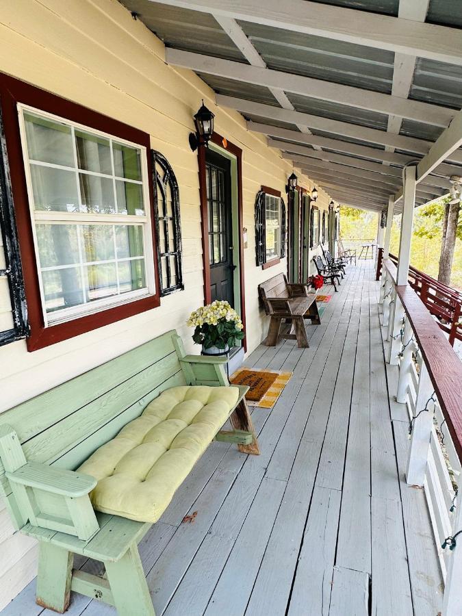 Acorn Hideaways Canton Unwind At Green Gables Suite For Up To 3 Extérieur photo